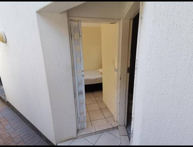 1 BEDROOM PROPERTY TO RENT IN RESERVOIR HILLS